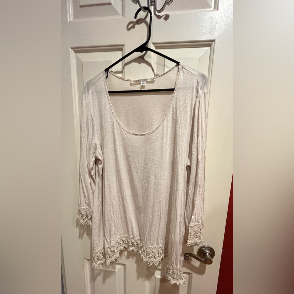 MAX STUDIO women’s ¾ sleeve shirt